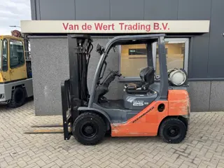 Toyota 02-8FGF25 Triplo 470 Freelift / Sideshift / LPG 2010