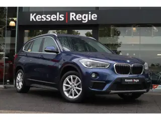 BMW X1 sDrive18i Executive | Trekhaak | El.klep | Camera | LED | Cruise | Navi | Sensoren