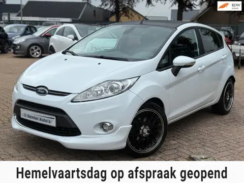 Ford Fiesta 1.25 Titanium ST-LINE 5DEURS AIRCO CRUISE CTRL NAP APK 04-2027