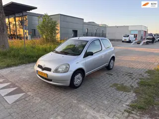 Toyota Yaris 1.3-16V VVT-i Luna