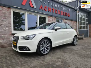 Audi A1 1.2 TFSI Ambition Pro Line Business 17 INCH! Airco! Cruise Control! Navigatie! NAP! Nette Au