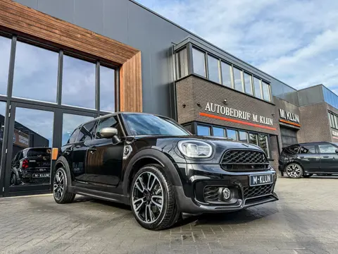 Mini Mini Countryman Cooper S E ALL4 John Cooper Works Aut 220pk/Jcw Stoelen/Camera/Navi/19"Jcw/Btw