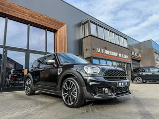 Mini Mini Countryman Cooper S E ALL4 John Cooper Works Aut 220pk/Jcw Stoelen/Camera/Navi/19"Jcw/Btw