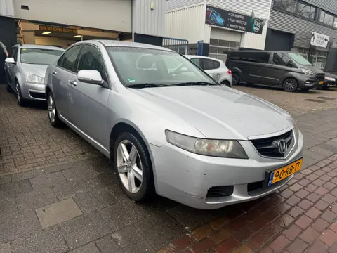 Honda Accord 2.0i Comfort SEDAN