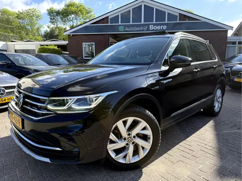 Volkswagen Tiguan 1.4 TSI eHybrid Elegance Business Panoramadak, Trekhaak, Winterpakket