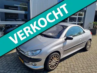 Peugeot 206 CC 2.0-16V / airco / stoelverwarming