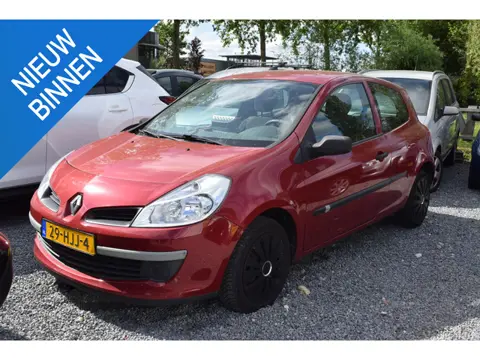 Renault Clio 1.2-16V Expression Airco Km 158.000!!