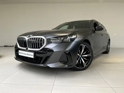 BMW 5 Serie Touring 520d M-Sport | Frozen Mat Lak | 20" | CoPilot | Trekhaak |