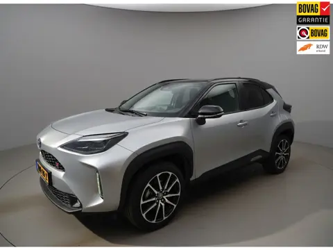 Toyota Yaris Cross 1.5 Hybrid 130 GR SPORT | Apple Carplay / Android Auto | HUD | Kruisend verkeer d