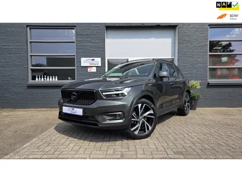 Volvo XC40 2.0 T4 Inscription Pine Grey