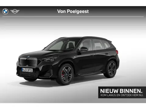 BMW iX1 eDrive20 M-Sport Pro / Adaptieve LED Komplampen / Comfort Acces / Parking Assistant / Trekha