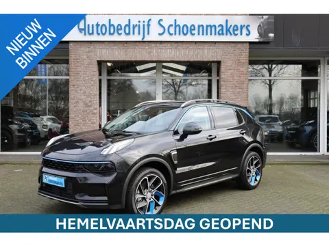 Lynk & Co 01 1.5 261PK! +6.6Kwh LADEN! 360-CAMERA PANO/SCHUIF INFINITY DAB NAVI CARPLAY STOELVERWARM