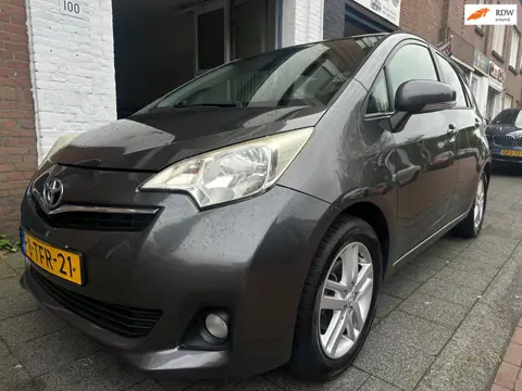 Toyota Verso-S 1.3 VVT-i Dynamic Clima Pano Keyless PushStart Camera