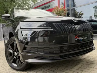 Škoda Karoq 1.5 TSI ACT AUT. *!* SPORTLINE *!* NAVI/ CARPLAY/ CAMERA/ TREKHAAK/ RADAR/ 27 DKM *!*