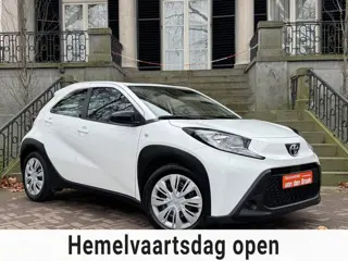 Toyota Aygo X 1.0 VVT-i MT Premium CarPlay Camera Cruise/Adaptief Stop&Go Airco Nw Model