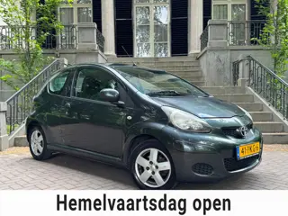 Toyota Aygo 1.0-12V Comfort Navigator Automaat Navi Airco Elec Pakket Lmv