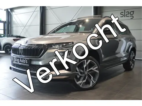 Škoda Karoq 1.5 TSI ACT Sportline navi pano clima cruise 19 inch 150 pk !!