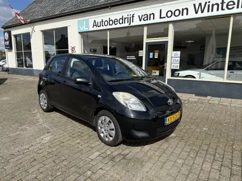 Toyota Yaris 1.3 VVTi Comfort Airco, Deelbare achterbank