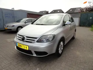 Volkswagen GOLF 1.6 FSI Comfortline AIRCO