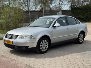 Volkswagen Passat 2.0-20V Athene AIRCO CRUISE TREKHAAK