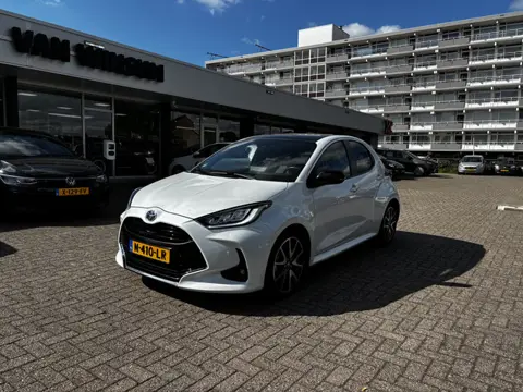 Toyota Yaris 1.5 Hybrid Executive Jbl Panodak Parelmoer Acamera Stoelverwarming Navi Klima Lmv Nap