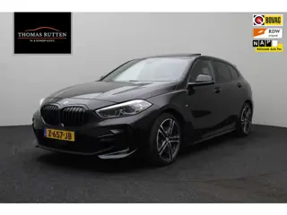 BMW 1-serie 118i 2024 | M Sport Pro Pack | Schuifkantel Dak | Digitaal Dashboard | Achteruitrij Came