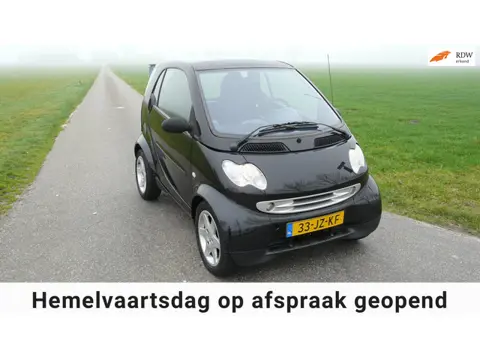 Smart City-coupé Smart & pulse,Vol-automaat,Panoramadak,Lmv's...GOEDKOOP RIJDEN IN DEZE DURE TIJDEN!