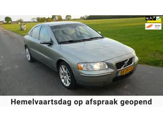 Volvo S60 2.0T Drivers Edition,Airco,Cruise,Elec.pakket,Lmv's,Trekhaak....VOL!!!