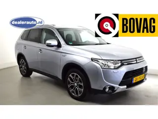 Mitsubishi Outlander 2.0 PHEV Limited Edition X-Line: 4wd, leder bekleding, privacy glas, 4 season b