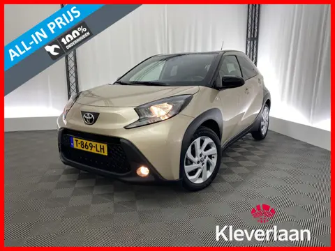 Toyota Aygo X 1.0 VVT-i S-CVT first | Apple carplay | Camera | Stoelverwarming | Rijstrooksensor | A