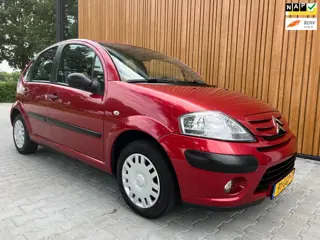 Citroen C3 1.4i LIGNE PRESTIGE 5DRS CLIMA NAVI TREKHAAK