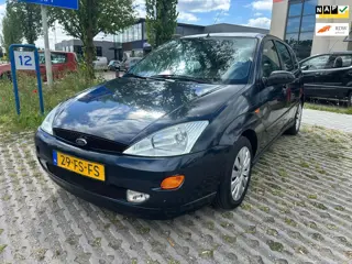 Ford Focus 1.8-16V Collection Bj.1999 Kmst.295723 met APK tot 08-05-2027