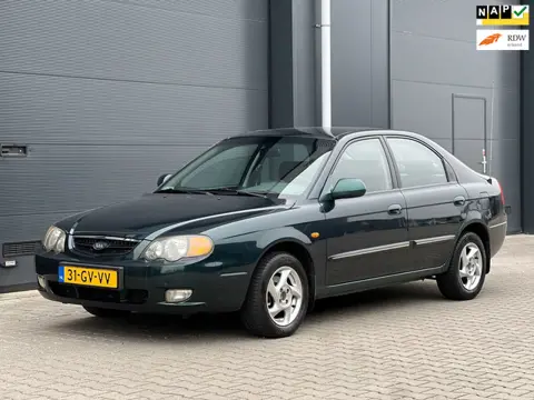 Kia Shuma 1.6-16V LS 5DRS AIRCO TREKHAAK LMV