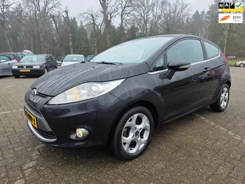 Ford Fiesta 1.4 Titanium AIRCO/cruise *apk:02-2027*