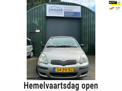 Toyota Yaris 1.0 VVT-i Idols