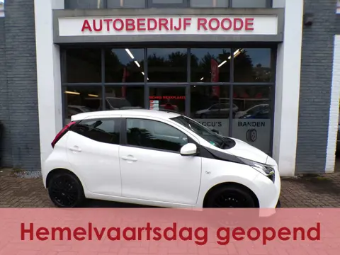 Toyota Aygo 1.0 VVT-i x-play AIRCO,LED,CAMERA,NIEUWE APK !!!