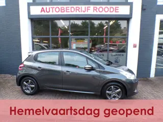 Peugeot 208 1.2 VTi Envy NAVI,PDC,TREKHAAK,ZEER MOOI