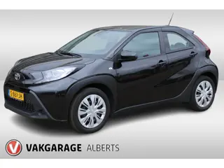 Toyota Aygo X 1.0 VVT-i MT Play / Airco / Cruise / Apple carplay / Android auto / Camera