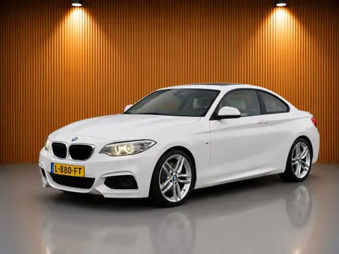 BMW 2-serie Coupé 220i M Sport Parelmoer wit, Nieuwstaat!