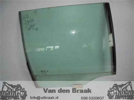 Opel Omega Caravan 1994-2003 Portierraam rechts achter