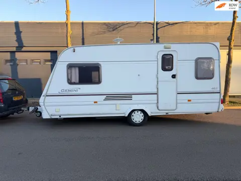 LUNAR GEMINI 462 LUX CARAVAN ZONDER KENTEKEN