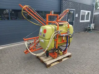 Douve Veldspuit 400 liter 12 meter