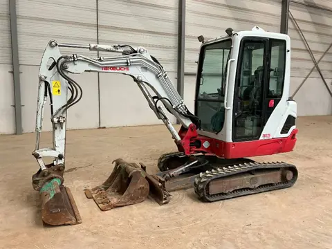Takeuchi TB 225 (bj 2019)