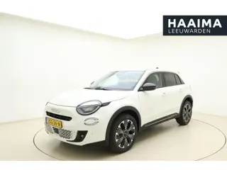 Fiat 600 1.2 Hybrid La Prima | Camera | Elektrische achterklep | 18'' lichtmetalen velgen | Lederen 