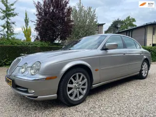 Jaguar S-type 4.0 V8