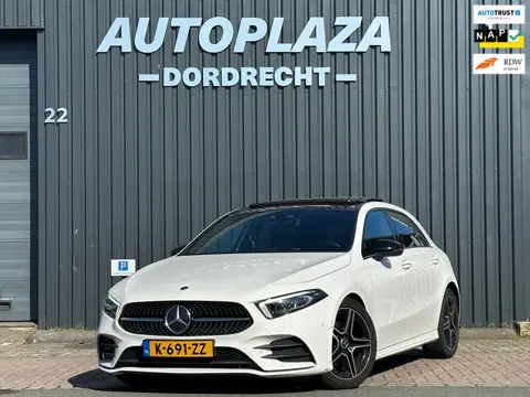 Mercedes-Benz A-klasse 180 Business Solution AMG PANO | SFEER | CAMERA
