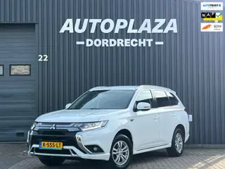 Mitsubishi Outlander 2.4 PHEV Pure TREKHAAK |APPLE CARPLAY |