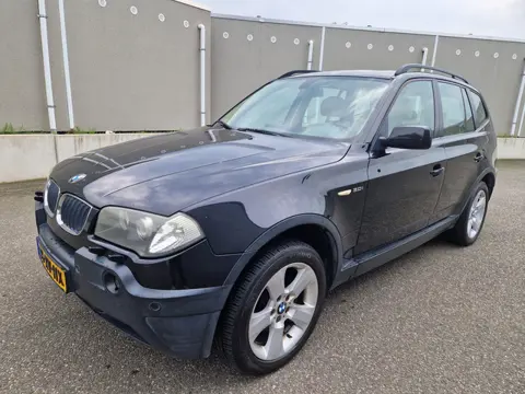 BMW X3 3.0i Executive (bj 2004, automaat)