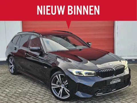 BMW 3 Serie Touring 330e M-Sport | ACC | Carplay | Camera
