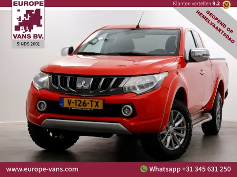 Mitsubishi L200 2.4 DI-D 180pk Club Cab Intense 4x4 High/Low Gearing + Diff. Lock 12-2018
